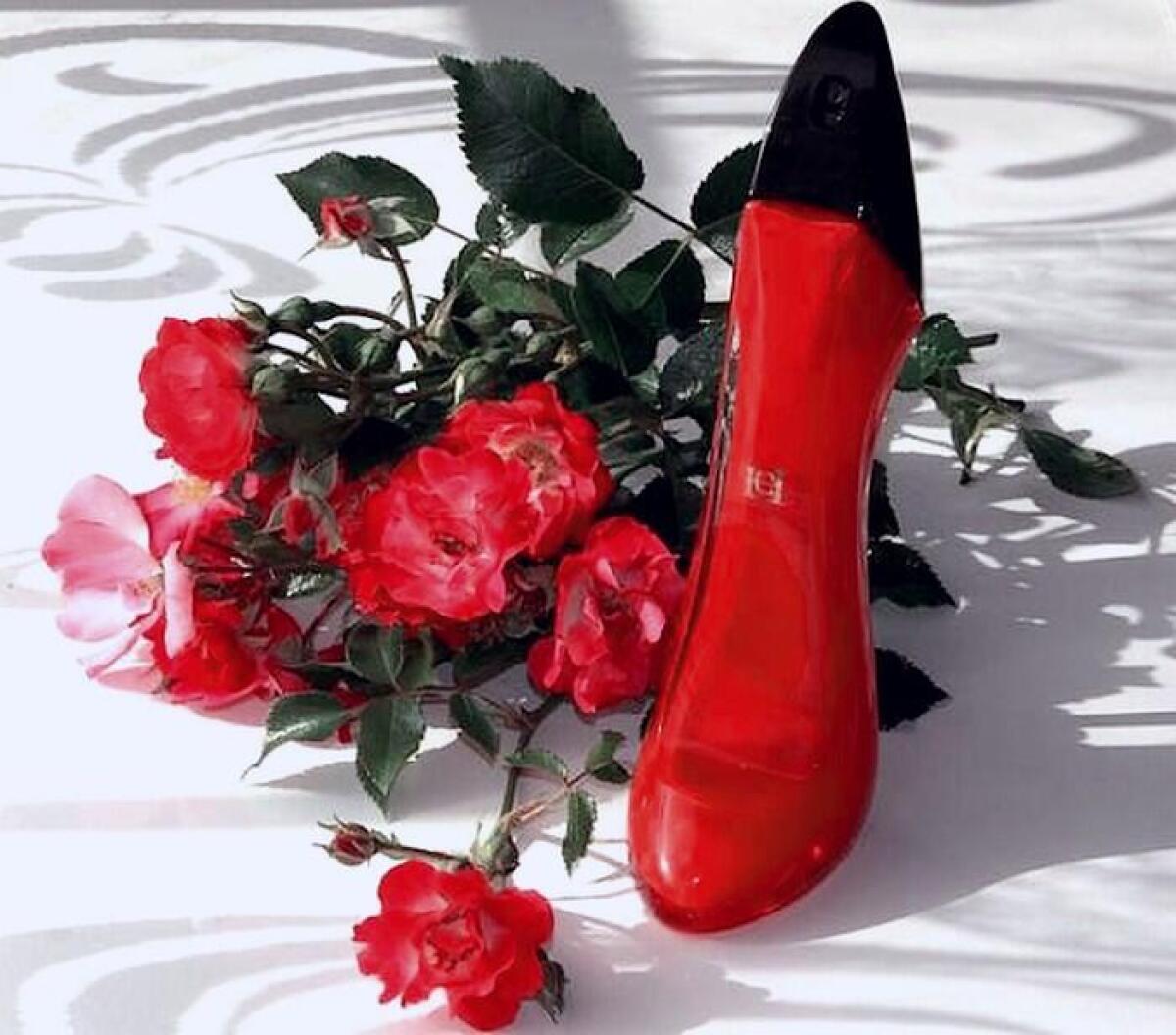 Carolina Herrera Very Good Gir - Good Floral & Wedding Decor Supply Photos ulasan dan harga