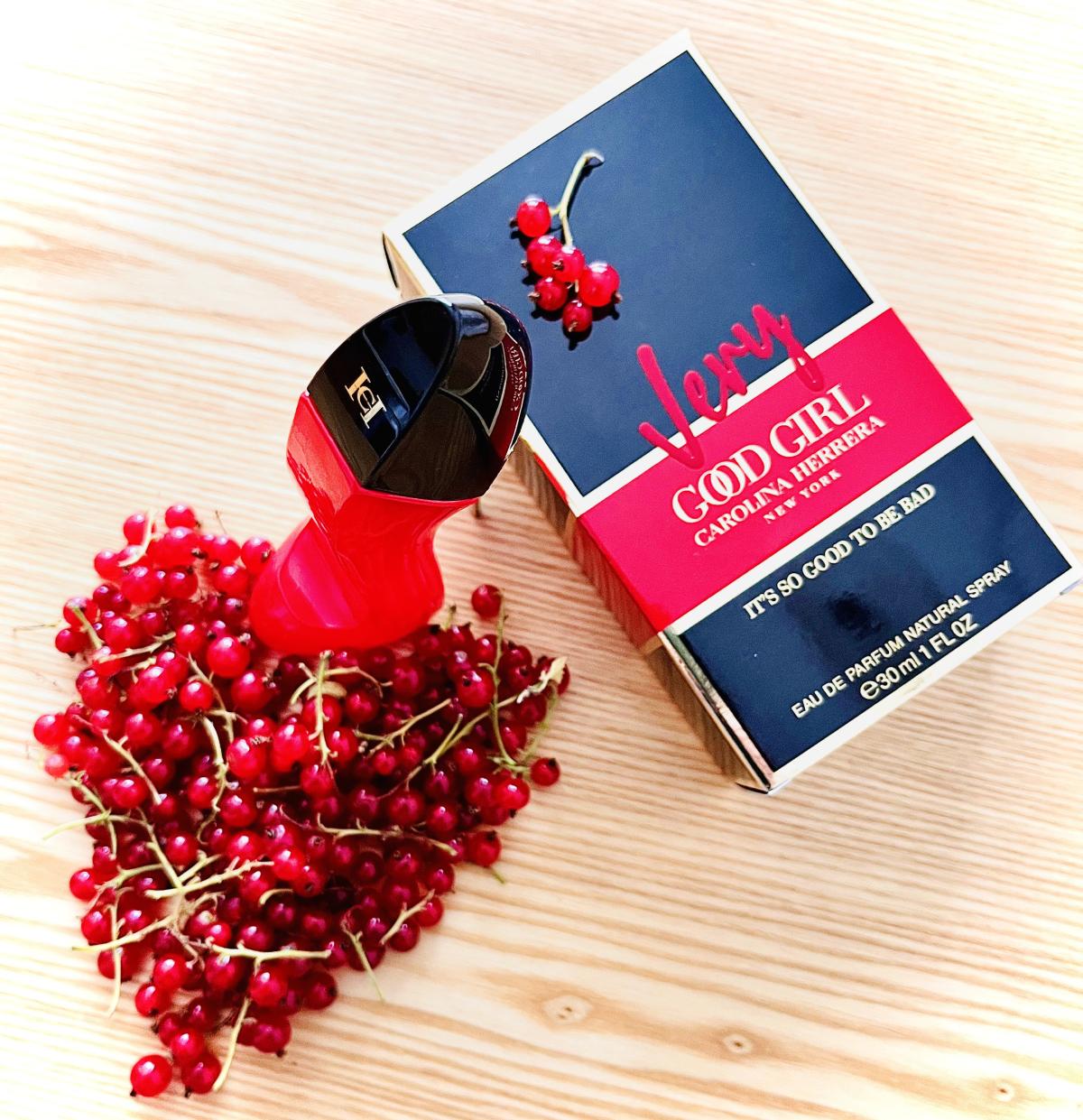 Carolina Herrera Very Good Gir - Good Floral & Wedding Decor Supply Photos ulasan dan harga